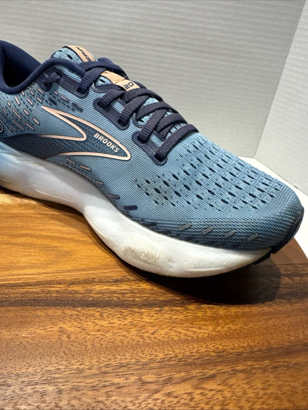 Brooks Women’s Glycerin 20 Running Shoes Size 8.5B Comfort Cushioned Walking